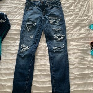american eagle dark wash ripped jeans
